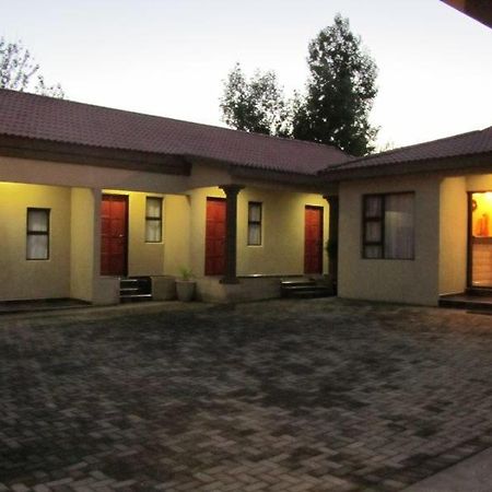 Road Stay Maseru Bagian luar foto